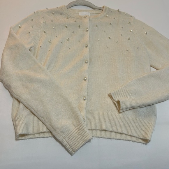 NWT SOLD OUT H&M Cream Pearl Embellished Button-Up Cardigan Size S - Picture 5 of 7